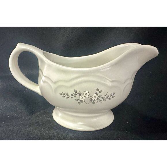 Pfaltzgraff Other - Pfaltzgraff Heirloom Made‎ In USA Gravy Boat